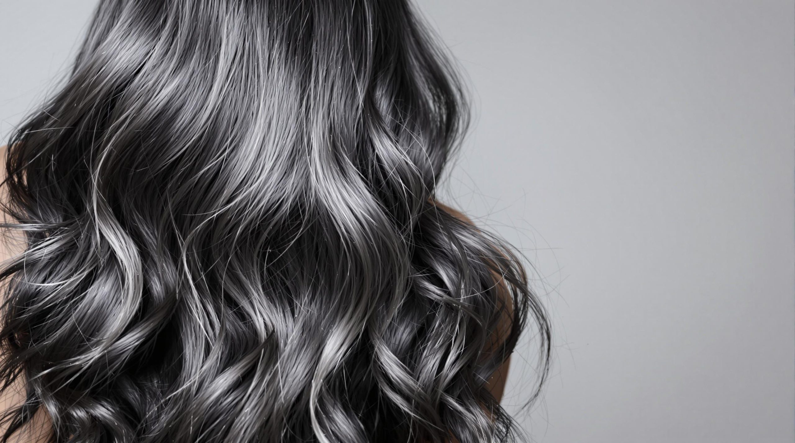 Coloration gris foncé sans décoloration : Guide complet - Estelle Beauté
