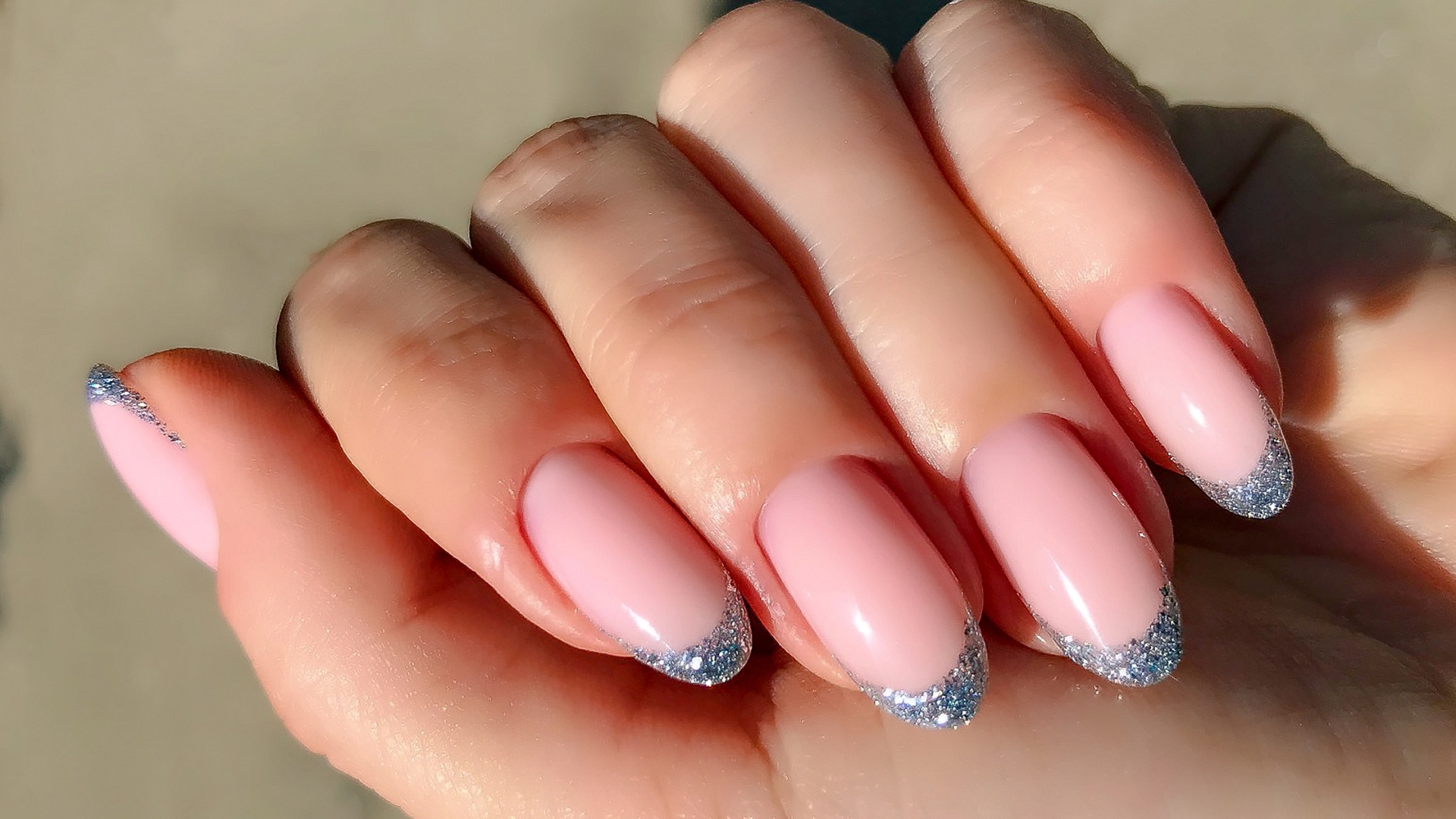 french paillettes ongles